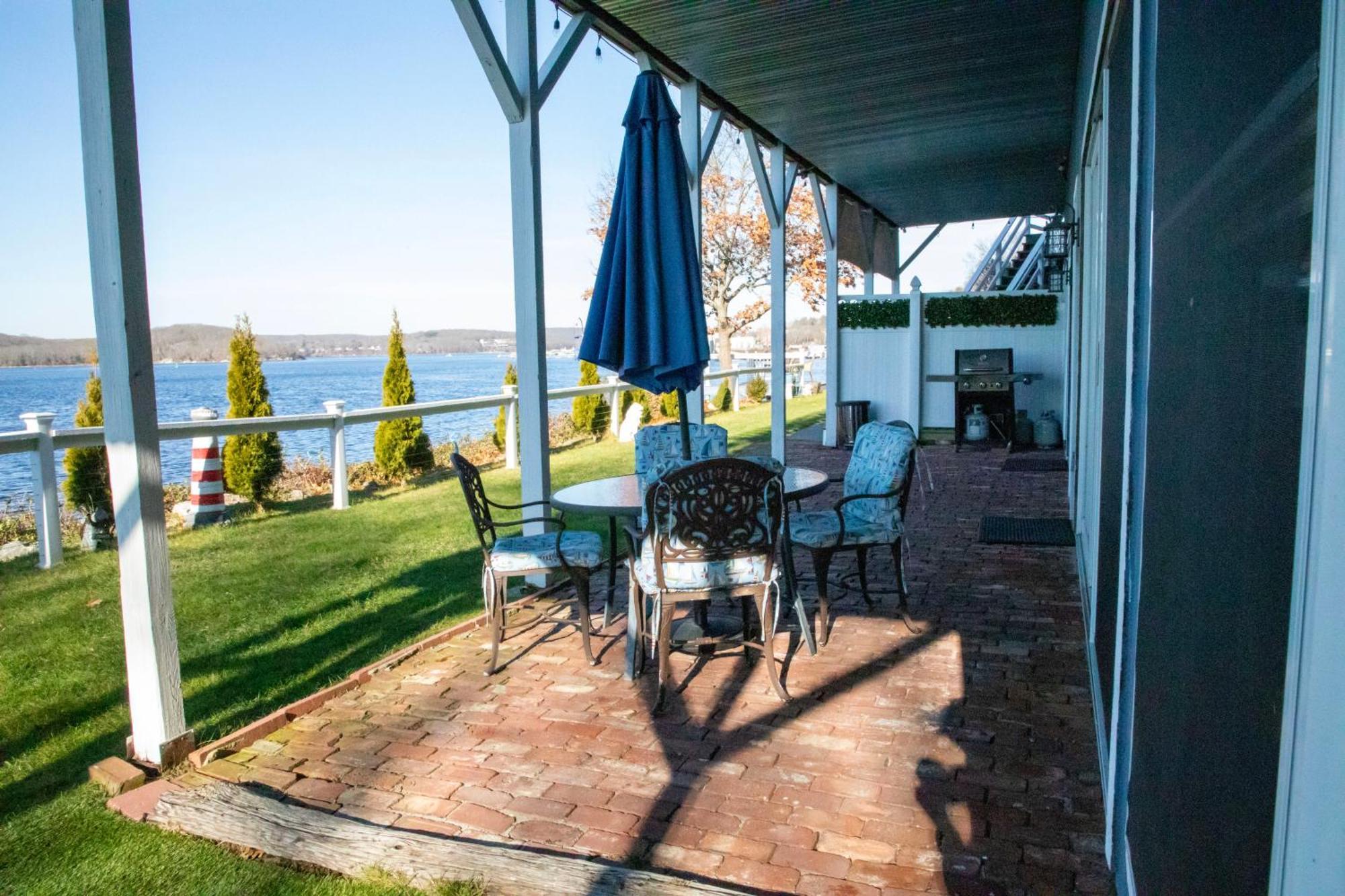 Waterfront With A View Apartment *