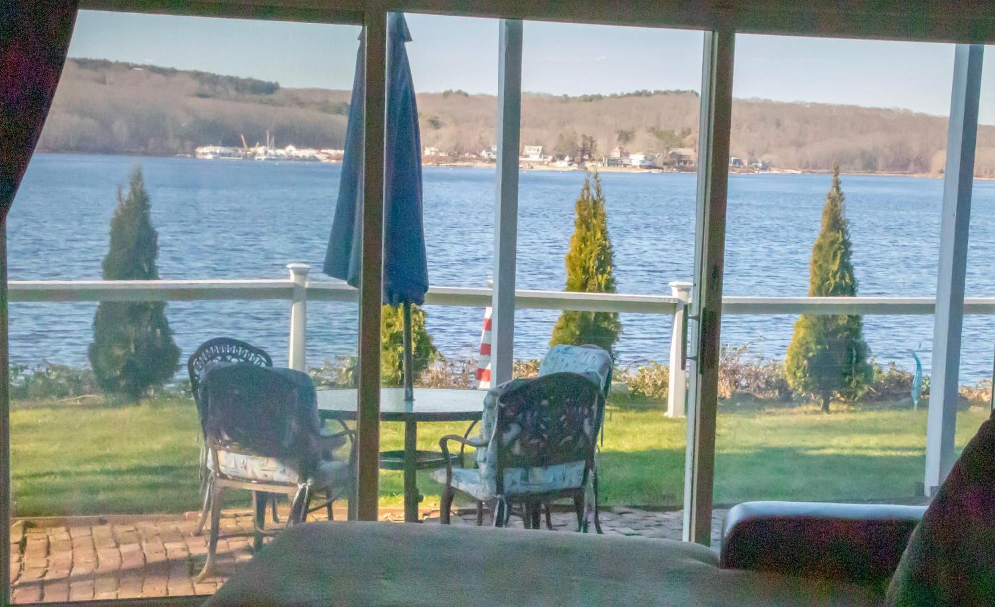Waterfront With A View Apartment